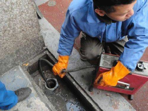 曲江疏通下水道